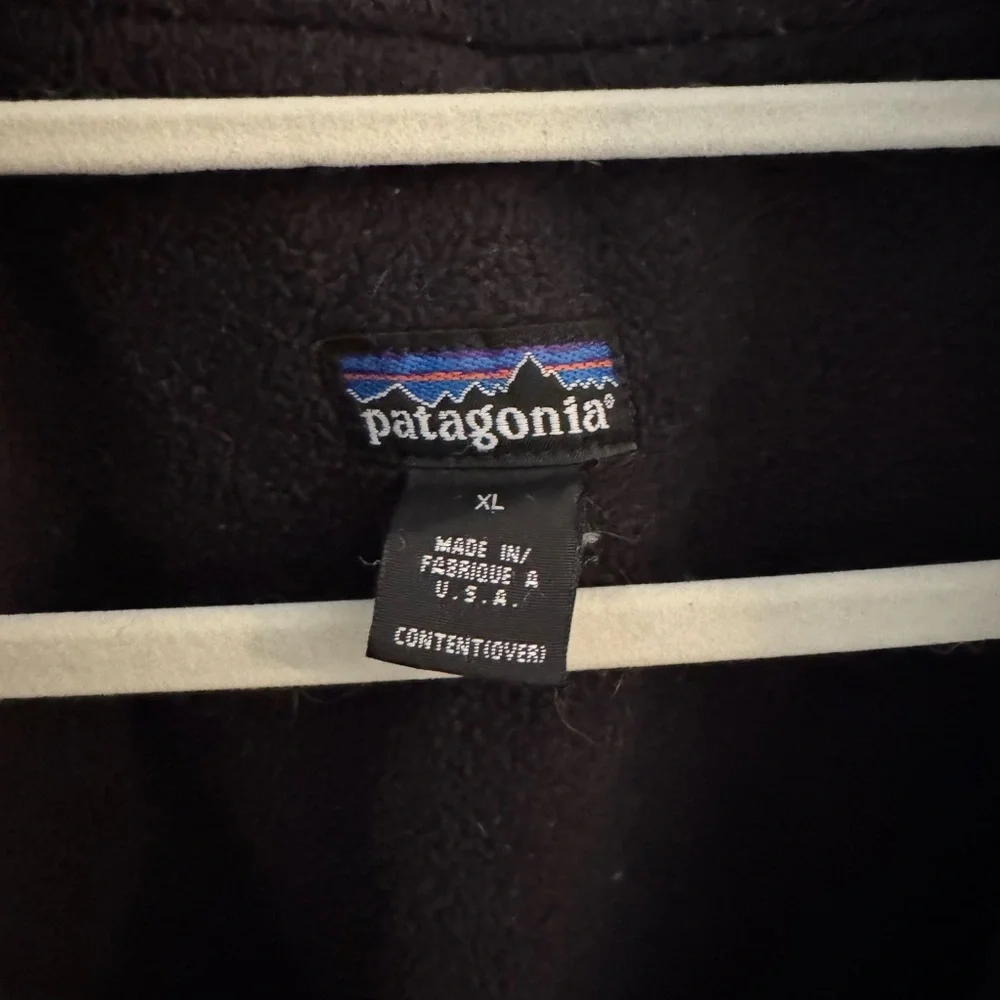 Purple Patagonia Jacket - Picture 3 of 3